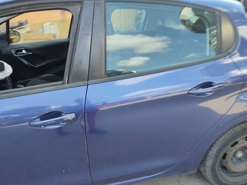 peugeot 208 i (ca_, cc_) del año 2013