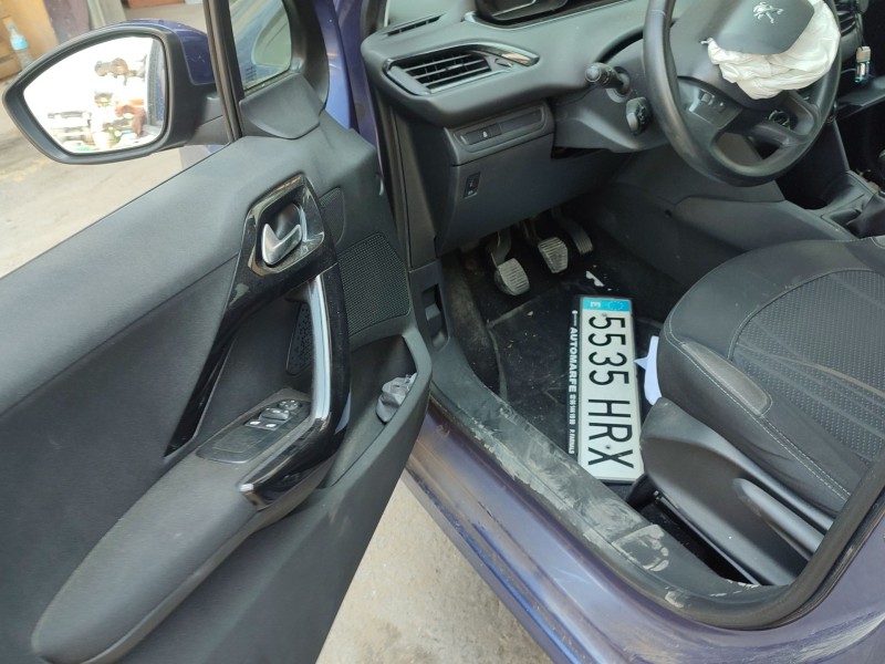 peugeot 208 i (ca_, cc_) del año 2013