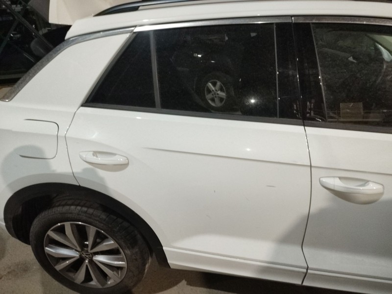 Recambio de puerta trasera derecha para volkswagen t-roc (a11, d11) 1.0 tsi referencia OEM IAM   