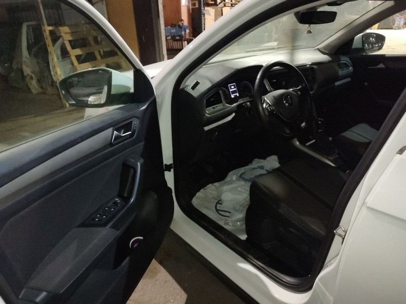 volkswagen t-roc (a11, d11) del año 2022