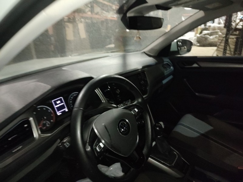 volkswagen t-roc (a11, d11) del año 2022