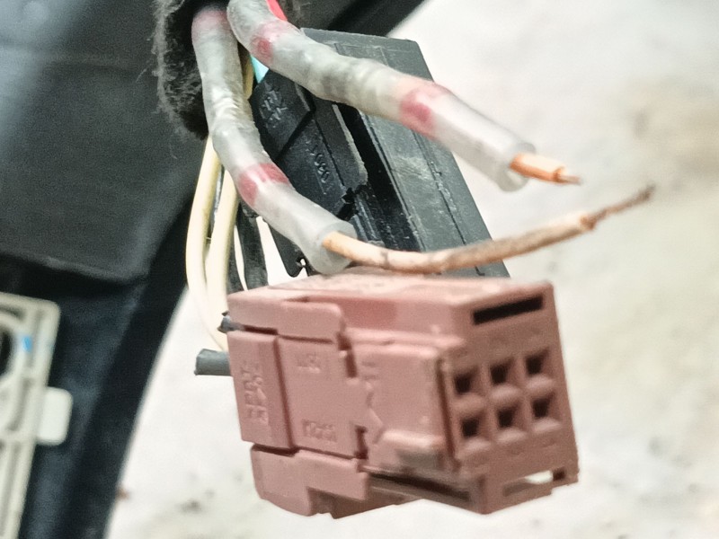 Recambio de retrovisor derecho para peugeot 208 i (ca_, cc_) 1.6 bluehdi 100 referencia OEM IAM 1611240380  