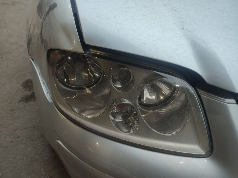 Recambio de faro derecho para volkswagen touran (1t1, 1t2) 1.9 tdi referencia OEM IAM   