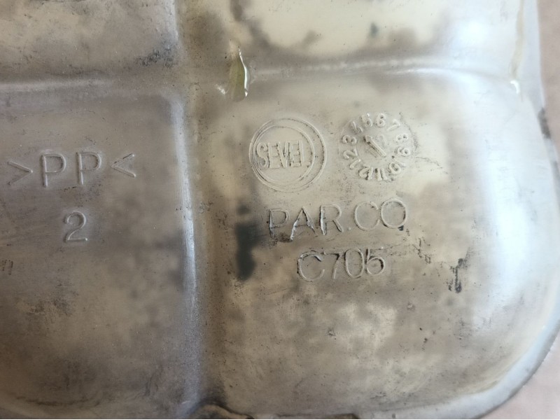 Recambio de deposito expansion para peugeot boxer caja/chasis 2.2 hdi 130 referencia OEM IAM   