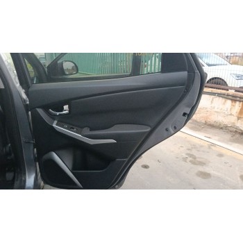 GUARNECIDO PUERTA TRASERA DERECHA 