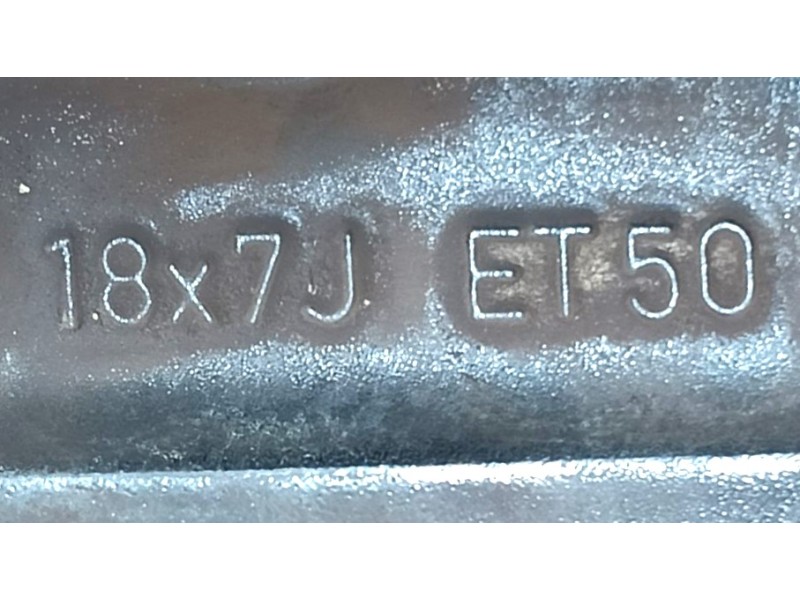 Recambio de llanta para toyota c-hr (_x1_) 1.8 hybrid (zyx10_, zyx11_) referencia OEM IAM CMS860/10 ET50 18x7J