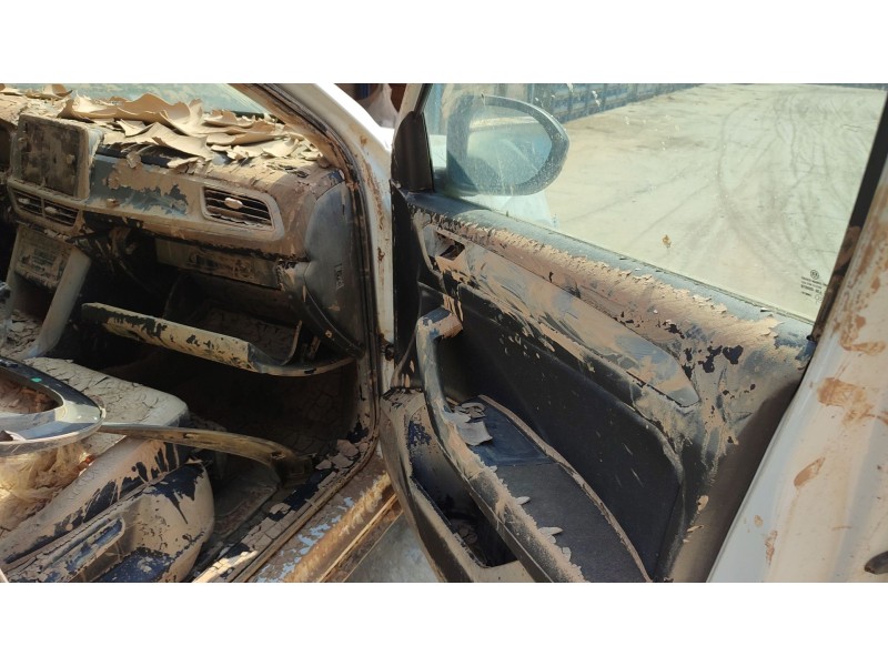 volkswagen t-roc (a11, d11) del año 2023