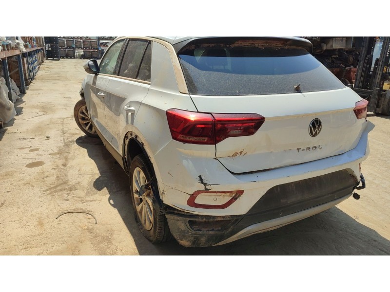 volkswagen t-roc (a11, d11) del año 2023