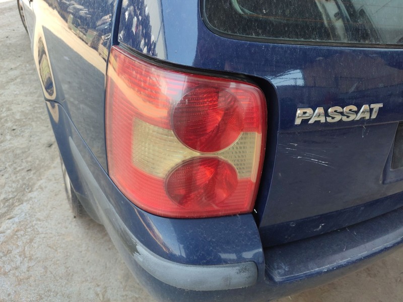 Recambio de piloto trasero izquierdo para volkswagen passat b5.5 variant (3b6) 1.9 tdi referencia OEM IAM   