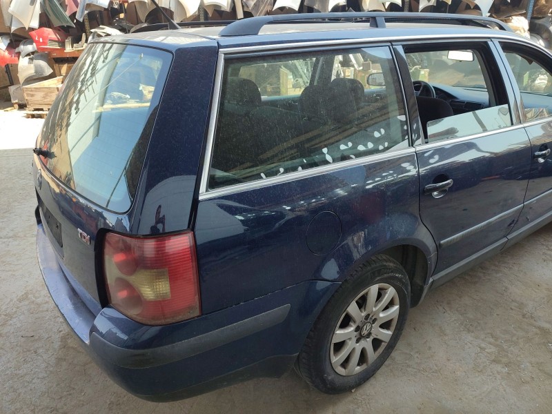 volkswagen passat b5.5 variant (3b6) del año 2001