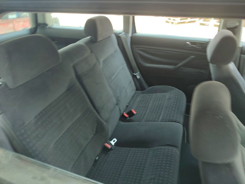 volkswagen passat b5.5 variant (3b6) del año 2001