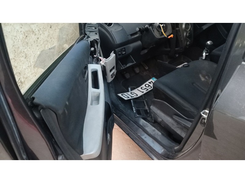 toyota yaris (_p9_) del año 2010