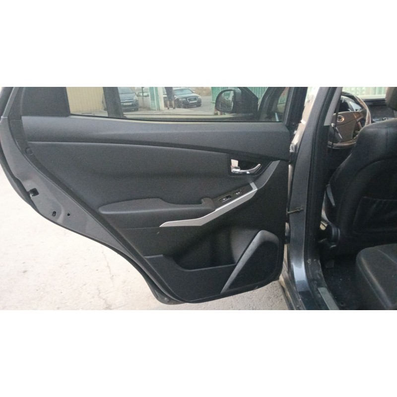 Recambio de guarnecido puerta trasera izquierda para ssangyong korando (ck) 2.0 e-xdi referencia OEM IAM   