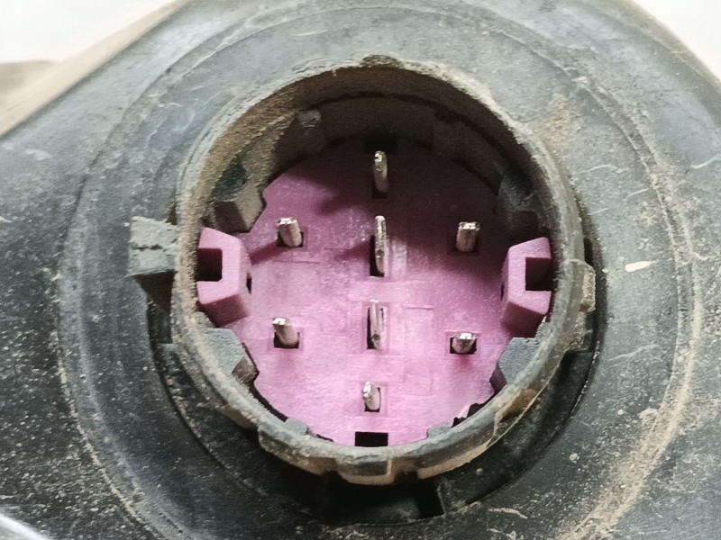 Recambio de faro derecho para iveco daily v furgoneta 29s13, 29l13, 35c13, 35s13, 40c13, 40s13 referencia OEM IAM 5801375415 580