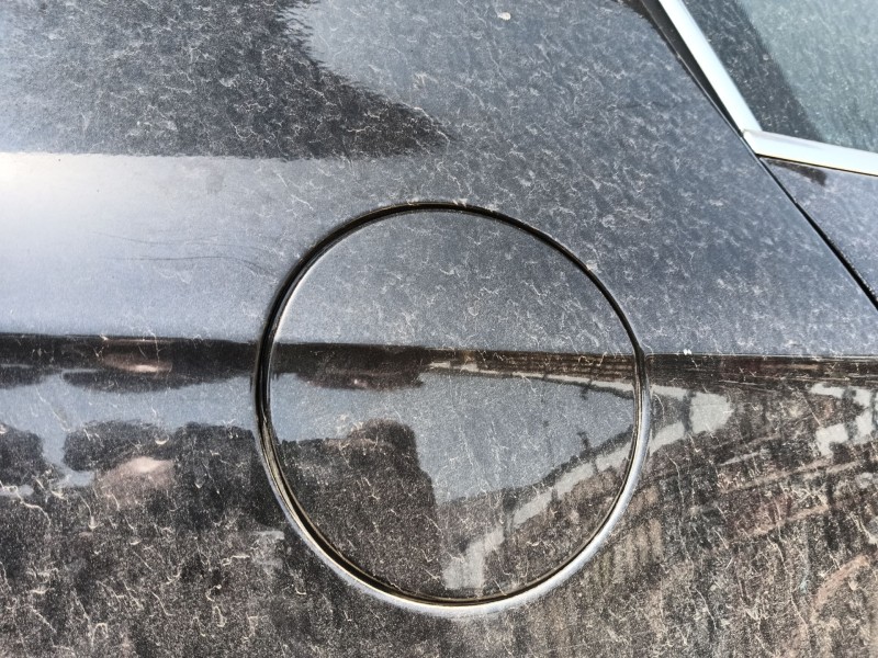 Recambio de tapa exterior combustible para volkswagen passat b6 (3c2) 2.0 tdi 16v referencia OEM IAM   