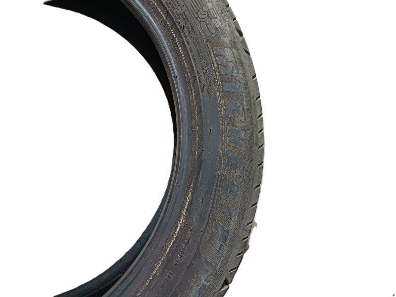 Recambio de neumatico para » otros... modelos referencia OEM IAM 205/55 R19 97V 2 MICHELIN