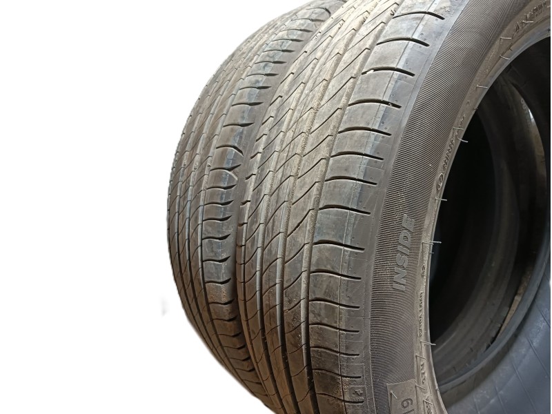 Recambio de neumatico para » otros... modelos referencia OEM IAM 205/55 R19 97V 2 MICHELIN