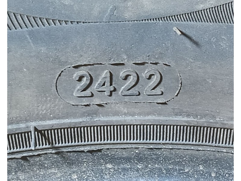 Recambio de neumatico para » otros... modelos referencia OEM IAM 185/60 R15 84H 2 LANVIGATOR