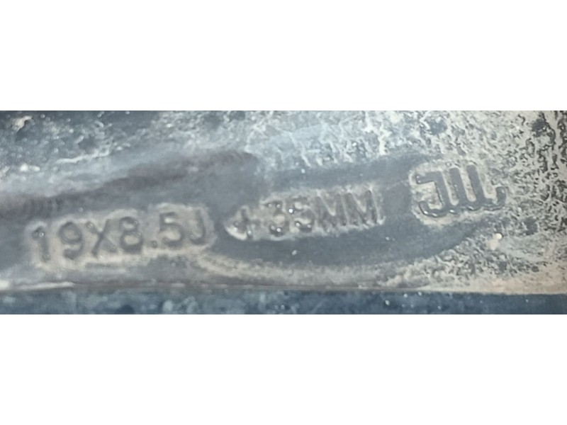 Recambio de llanta para tesla model s (5yjs) referencia OEM IAM 19x8.5J  SIN ET.