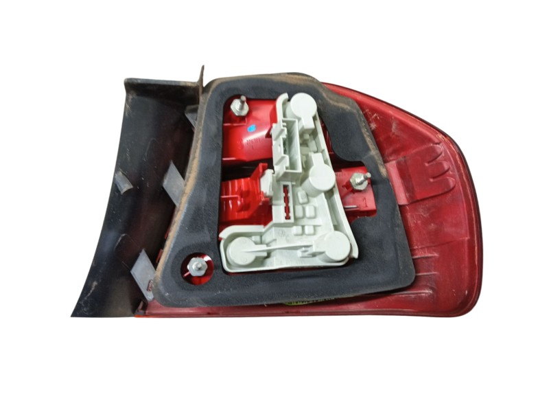 Recambio de piloto trasero izquierdo para bmw 3 (e90) 320 d referencia OEM IAM 63216937457  