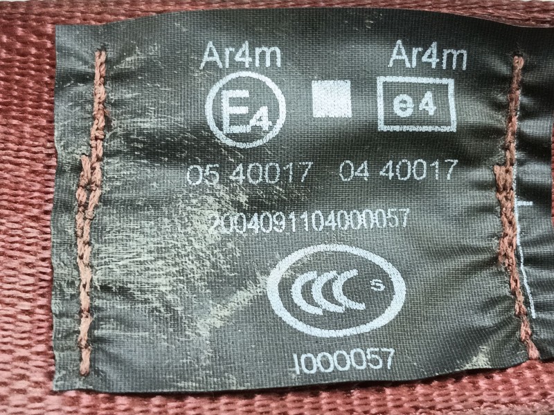 Recambio de cinturon seguridad trasero derecho para jeep grand cherokee iv (wk, wk2) 6.2 i v8 4x4 referencia OEM IAM   
