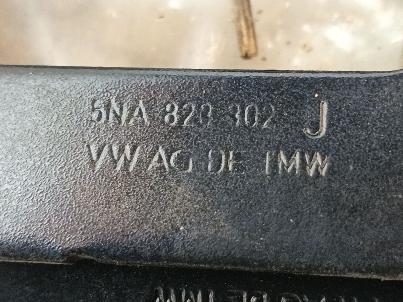 Recambio de bisagras capo para seat tarraco (kn2) 2.0 tdi referencia OEM IAM 5NA823301J 5NA823302J 