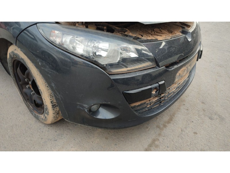 Recambio de paragolpes delantero para renault megane iii hatchback (bz0/1_, b3_) 1.6 16v (bz0h) referencia OEM IAM   