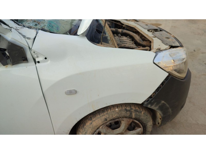 Recambio de aleta delantera derecha para dacia dokker furgoneta/monovolumen 1.6 referencia OEM IAM   