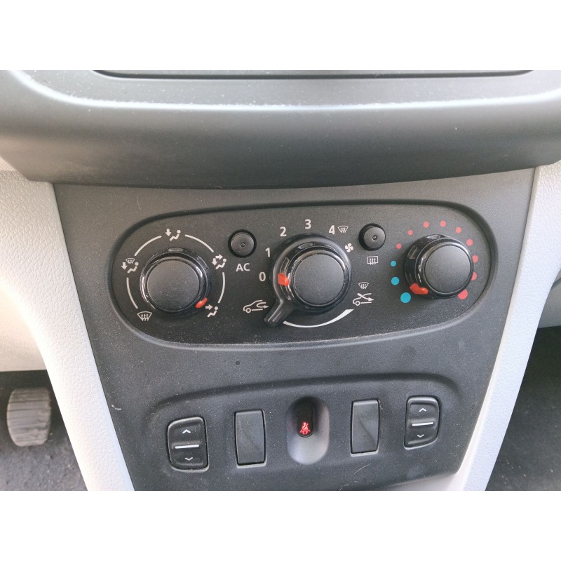Recambio de mando calefaccion / aire acondicionado para dacia sandero ii (b8_) 1.2 referencia OEM IAM   