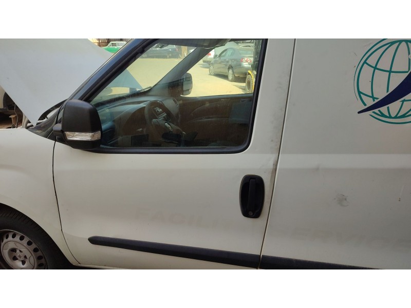 Recambio de puerta delantera izquierda para fiat doblo cargo (263_) 1.3 d multijet referencia OEM IAM   