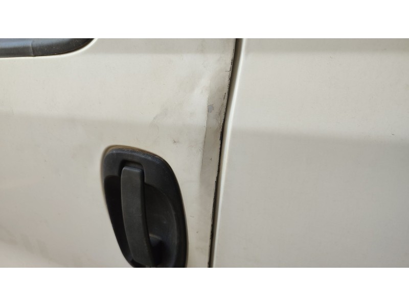 Recambio de puerta delantera izquierda para fiat doblo cargo (263_) 1.3 d multijet referencia OEM IAM   
