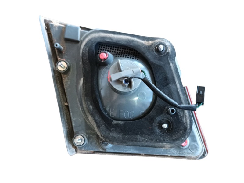 Recambio de piloto trasero derecho interior para chevrolet cruze (j300) 1.6 referencia OEM IAM 95971551 12406 