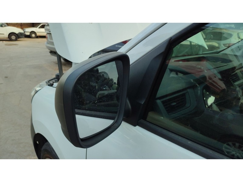 Recambio de retrovisor izquierdo para renault express furgoneta/monovolumen 1.5 blue dci 75 (f6aa) referencia OEM IAM   
