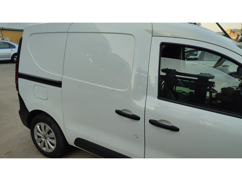 Recambio de puerta lateral corredera derecha para renault express furgoneta/monovolumen 1.5 blue dci 75 (f6aa) referencia OEM IA