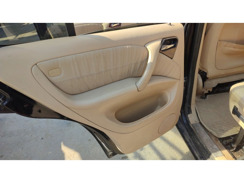 Recambio de guarnecido puerta trasera izquierda para mercedes-benz clase m (w163) ml 400 cdi (163.128) referencia OEM IAM   
