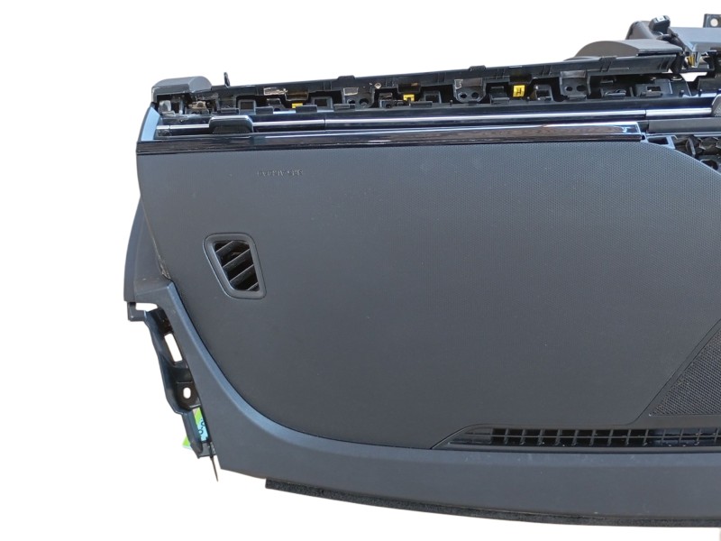 Recambio de salpicadero para omoda omoda5 t31 referencia OEM IAM  401001826AA 