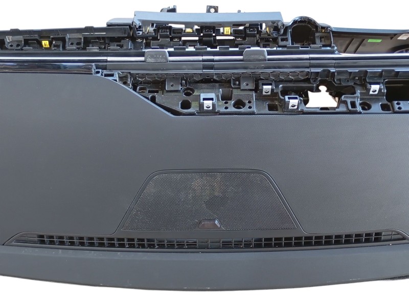 Recambio de salpicadero para omoda omoda5 t31 referencia OEM IAM  401001826AA 