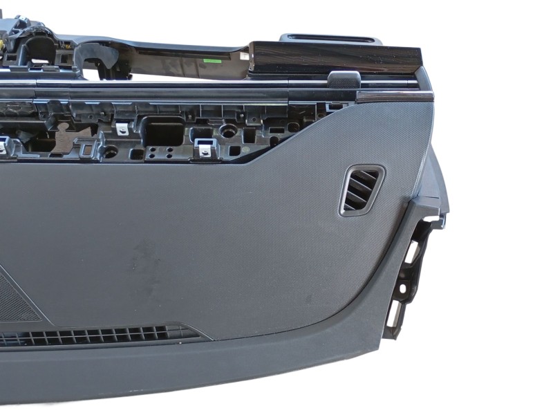 Recambio de salpicadero para omoda omoda5 t31 referencia OEM IAM  401001826AA 