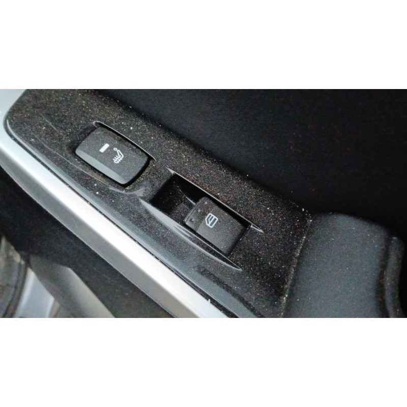 Recambio de mando elevalunas trasero derecho para ssangyong korando (ck) 2.0 e-xdi referencia OEM IAM 8581134000HDV  