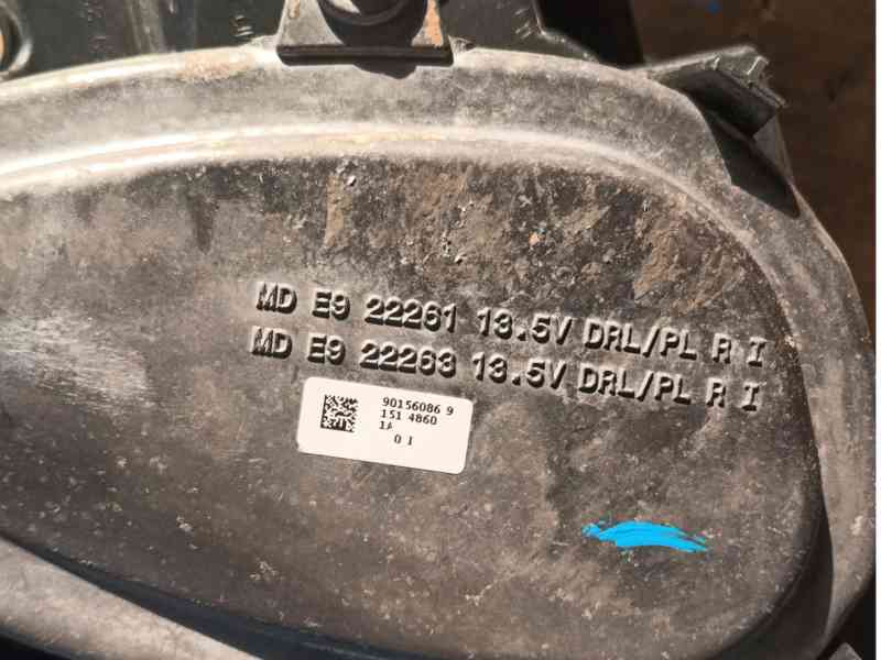 Recambio de faro derecho para bmw x1 (f48) sdrive 18 d referencia OEM IAM   