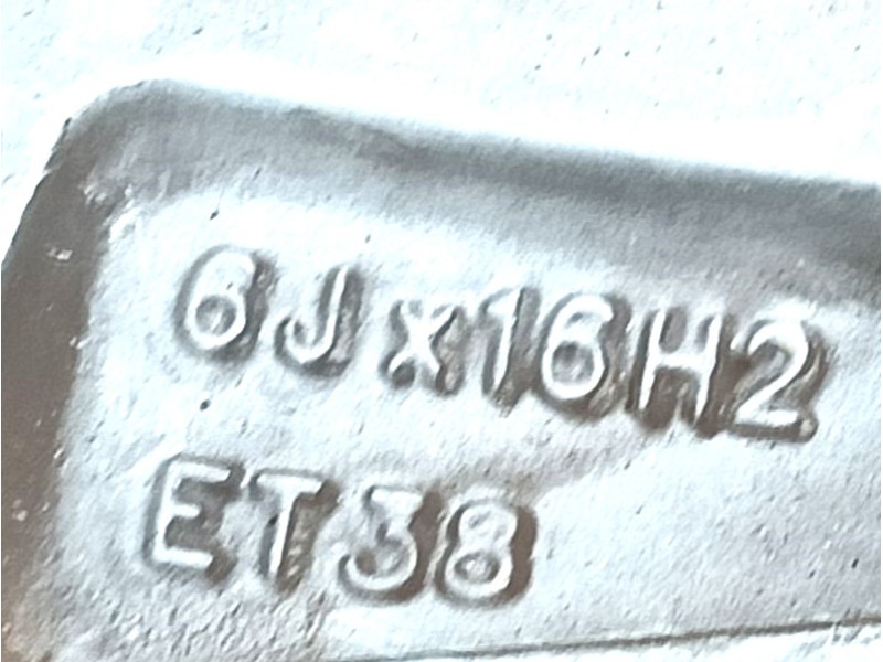 Recambio de llanta para skoda kamiq (nw4) 1.0 tsi referencia OEM IAM 657601025AJ ET38 6Jx16