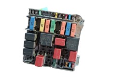 Recambio de caja reles / fusibles para citroën nemo monospace 1.4 hdi referencia OEM IAM  51781452 