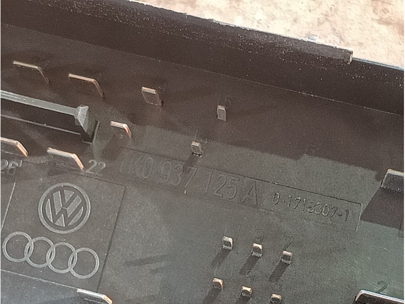 Recambio de caja reles / fusibles para volkswagen jetta iii (1k2) 1.9 tdi referencia OEM IAM  1K0937125A 