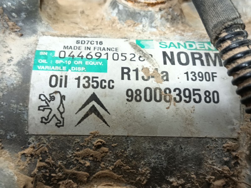 Recambio de compresor aire acondicionado para peugeot 5008 (0u_, 0e_) 1.6 hdi referencia OEM IAM 648734  