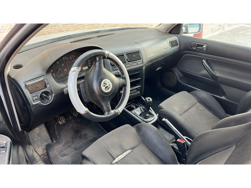volkswagen golf iv (1j1) del año 2001