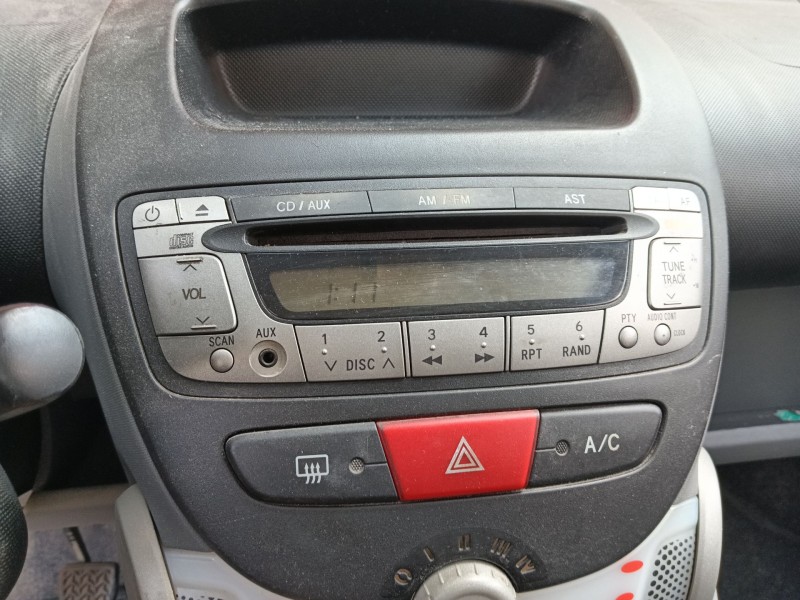 Recambio de sistema audio / radio cd para peugeot 107 (pm_, pn_) 1.0 referencia OEM IAM   