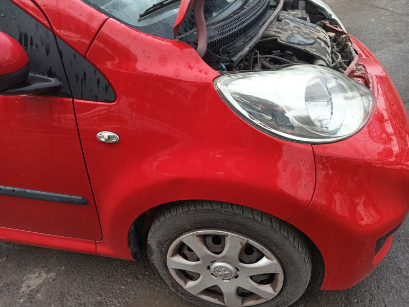 Recambio de aleta delantera derecha para peugeot 107 (pm_, pn_) 1.0 referencia OEM IAM   