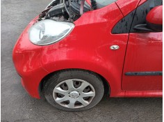 Recambio de aleta delantera izquierda para peugeot 107 (pm_, pn_) 1.0 referencia OEM IAM   