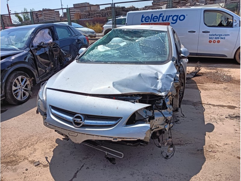 opel astra j (p10) del año 2014