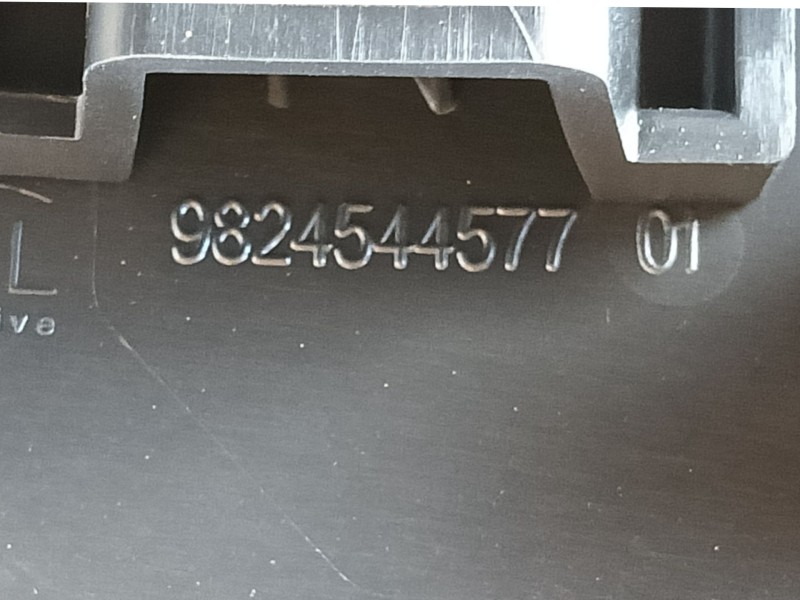 Recambio de guantera para peugeot partner furgoneta/monovolumen (k9) 1.5 bluehdi 100 referencia OEM IAM  9824544577 